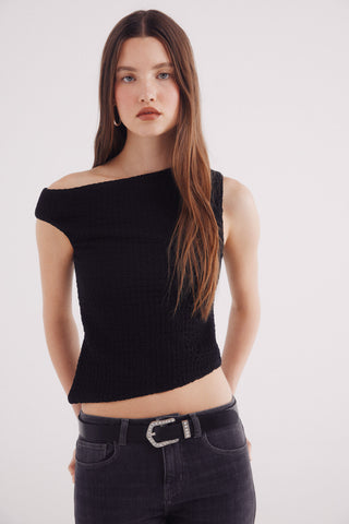 Blusa Ajustada con Escote Asimétrico