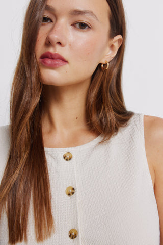 Chaleco Corto Cuello Redondo con Botones