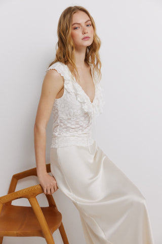 Lace Flounce V Neck S/S T-Shirt.