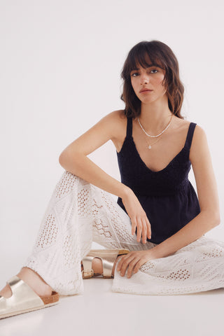 Camiseta de Tirantes con Detalle Crochet