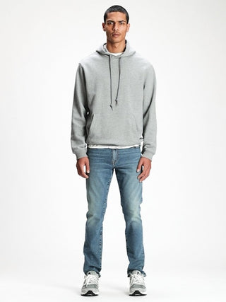 Jeans corte slim.
