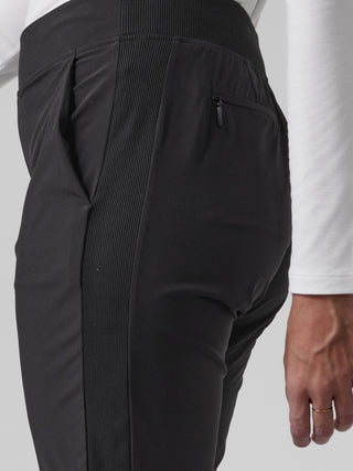 Pantalón Tobillero Talle Medio con Bolsillos