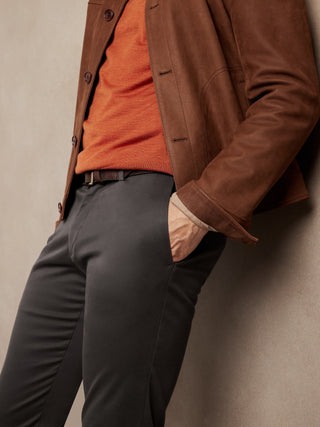 Pantalón Chino Talle Medio con Bolsillos