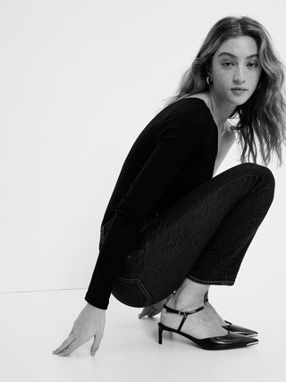 Jeans Talle Alto con Bolsillos Delanteros.