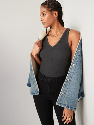 Camiseta Básica Cuello V