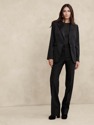 Blazer Ajustado con Solapa de Pico
