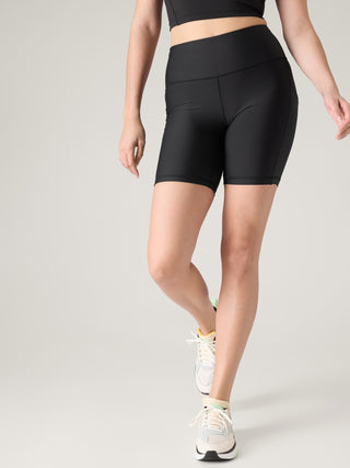 Interval Biker Short Talle Alto con Bolsillos