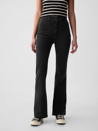 Jeans Acampanados Talle Alto con Bolsillos.