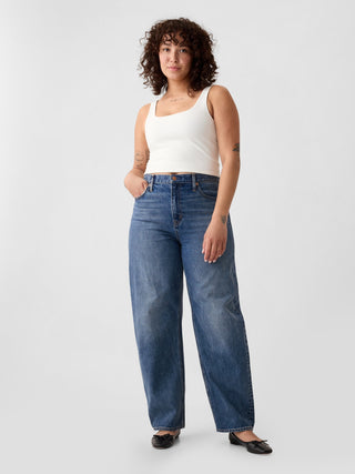 Jeans Barrel Talle Alto con Bolsillos