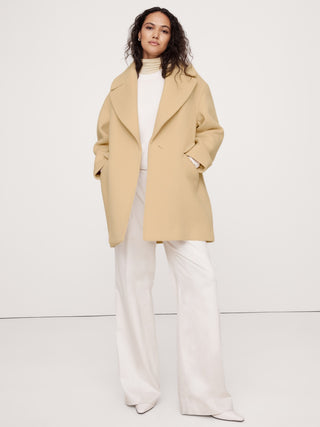 Gabardina Oversize con Solapa Ancha