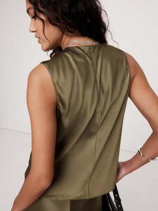 Blusa Cuello Alto sin Mangas de Seda