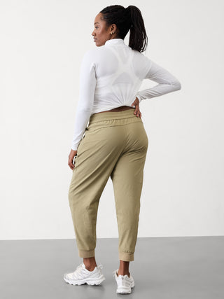 Pantalón Deportivo Talle Medio con Bolsillos