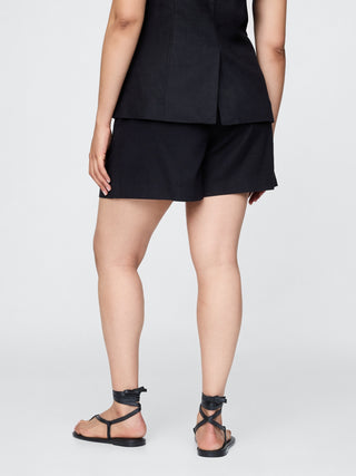 Short Talle Alto con Detalle Plisado