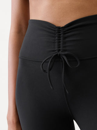 Elation Legging Talle Alto con Detalle Fruncido