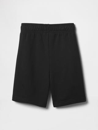 Shorts deportivos relajados para niños con logo de Gap.