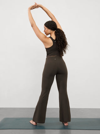 Salutation Leggings Estilo Flare Talle Alto