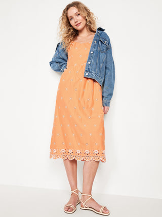 Vestido Escote V con Detalle de Ojales