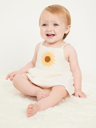 Vestido de Crochet con Diseño de Flor, Bebé
