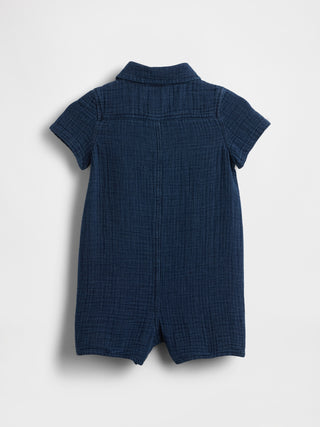 Bebé Shorty de una pieza con bolsillo de gasa arrugada.