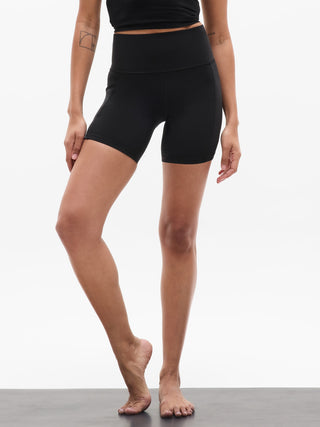 Short Deportivo Talle Alto con Bolsillos