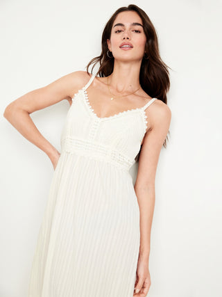 Vestido de Tirantes con Detalle de Crochet