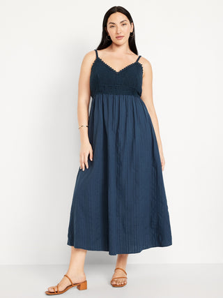 Vestido de Tirantes con Detalle de Crochet