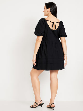 Vestido Manga Corta con Detalle Plisado