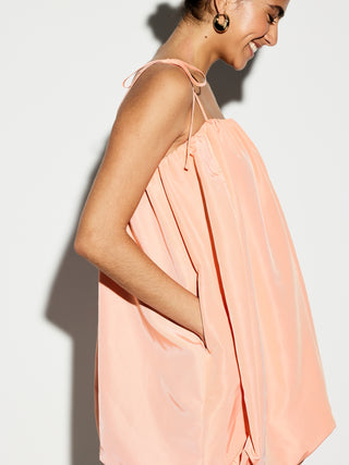 Vestido Corto de Tirantes con Bolsillos