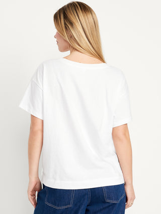 Camiseta clásica con cuello en V.