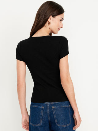 Camiseta Manga Corta Cuello Cuadrado.
