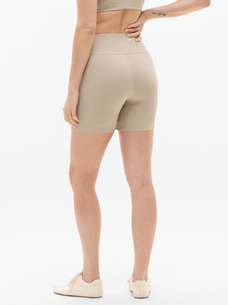 Short Deportivo Talle Alto con Logo