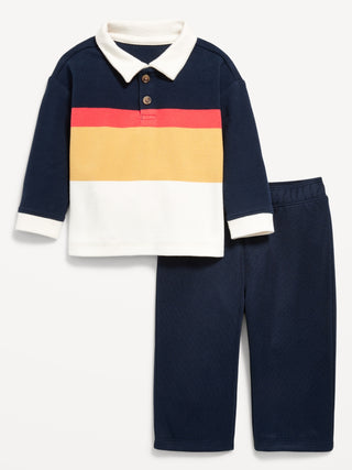 Polo y pantalones de manga larga estampada para bebés.