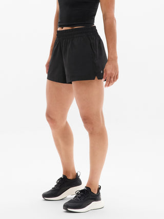 Short Deportivo Talle Medio con Bolsillos