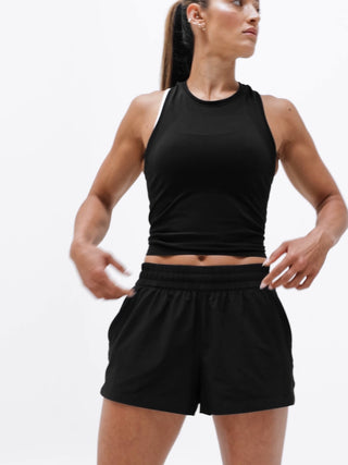 Short Deportivo Talle Medio con Bolsillos