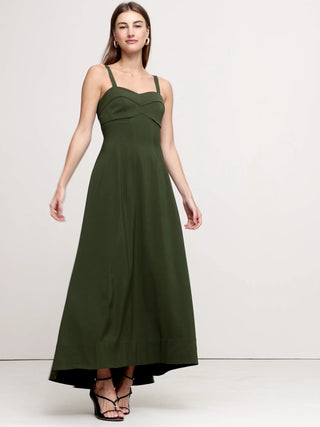 Vestido Largo con Escote Corazón de Satén