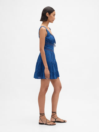 Vestido de Tirantes con Detalle de Encaje