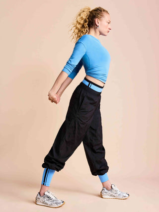 Pantalón Cargo Talle Medio con Bolsillos