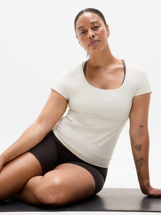 Camiseta Deportiva con Cuello Redondo