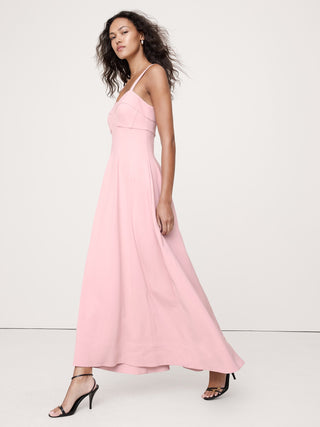 Vestido Largo con Escote Corazón de Satén