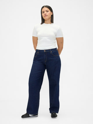 Jeans Holgados Talle Medio con Bolsillos.