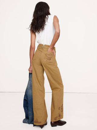 Pantalón Talle Alto con Detalle Bordado