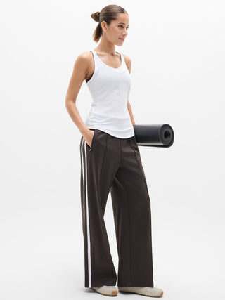 Camiseta Deportiva con Detalle Espalda