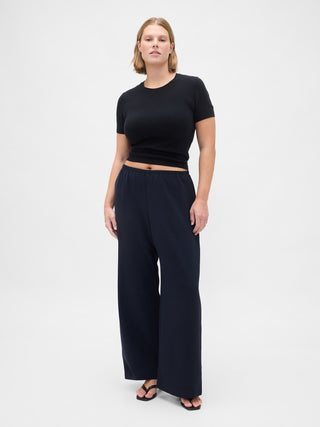 Easy Wide-Leg Pants.