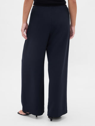 Easy Wide-Leg Pants.