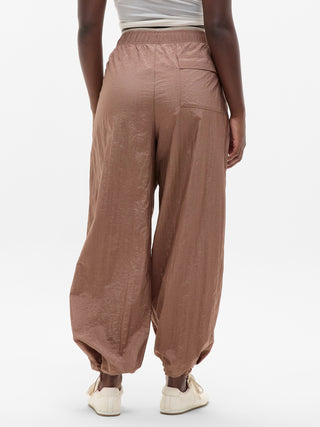 Pantalón Cargo Talle Medio con Bolsillos