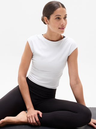 Camiseta Deportiva con Espalda Abierta