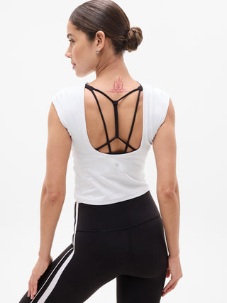 Camiseta Deportiva con Espalda Abierta