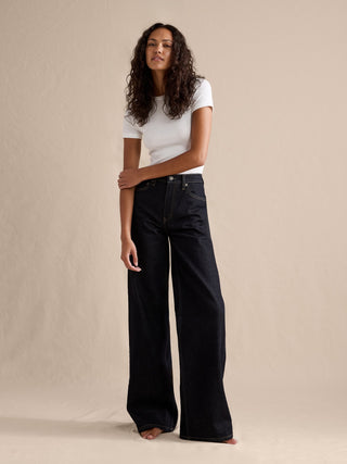 Jeans Acampanado Talle Alto con Bolsillos