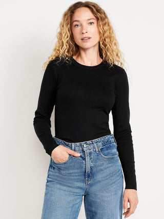 Camiseta ajustada de manga larga y cuello redondo.