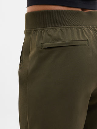 Pantalón Tobillero de Talle Medio